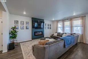 2275 Halter Dr, Woodburn, OR 97071 - Photo 6