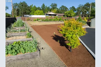 10 Ridgewood Dr, Roseburg, OR 97471 - Photo 30