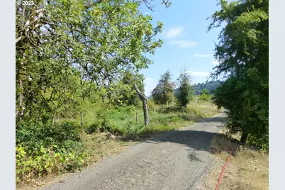 11062 SE 172nd Ave, Happy Valley, OR 97086 - Photo 16