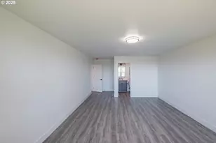 36953 Victory Dr, Lebanon, OR 97355 - Photo 18