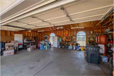 25357 High Pass Rd, Junction City, OR 97448 - Photo 34