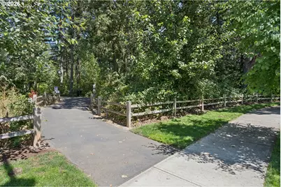 6411 SE Polyantha St, Hillsboro, OR 97123 - Photo 40