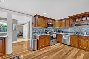 1340 NW 15th St, Lincoln City, OR 97367 - Photo 12