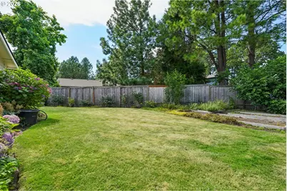 10275 SW Cynthia St, Beaverton, OR 97008 - Photo 38