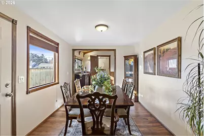 8300 SE 78th Ave, Portland, OR 97206 - Photo 12