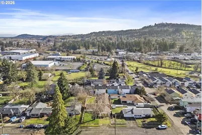 8300 SE 78th Ave, Portland, OR 97206 - Photo 34