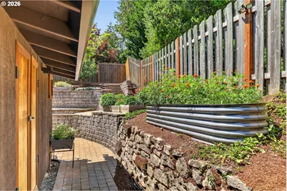 3165 SW Raleighview Dr, Portland, OR 97225 - Photo 48