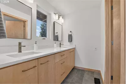 3165 SW Raleighview Dr, Portland, OR 97225 - Photo 26