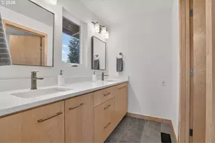 3165 SW Raleighview Dr, Portland, OR 97225 - Photo 26