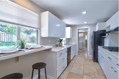 14895 SW Bonnie Brae St, Beaverton, OR 97007 - Photo 10