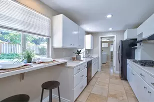 14895 SW Bonnie Brae St, Beaverton, OR 97007 - Photo 10