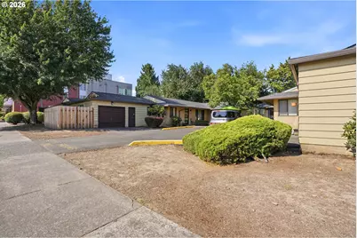 2337 SE 48th Ave, Portland, OR 97215 - Photo 2