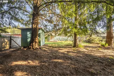 2035 Juniper Ave, Coos Bay, OR 97420 - Photo 32