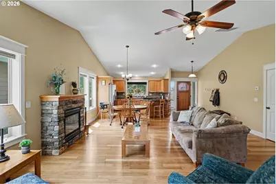 801 Pintail St, Silverton, OR 97381 - Photo 12