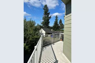 8780 SE Flavel St, Portland, OR 97266 - Photo 32
