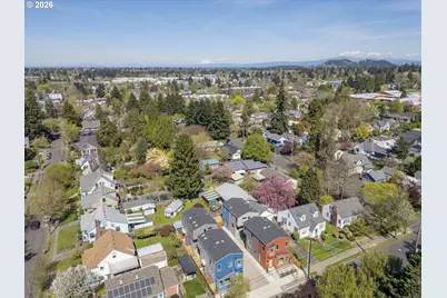 5357 SE Stark St, Portland, OR 97215 - Photo 40