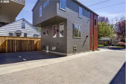 5357 SE Stark St, Portland, OR 97215 - Photo 6