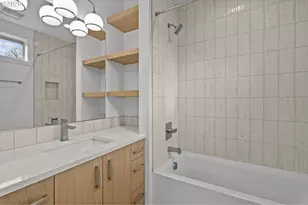 5357 SE Stark St, Portland, OR 97215 - Photo 22