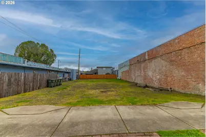 618/620 Spruce St, Myrtle Point, OR 97458 - Photo 2