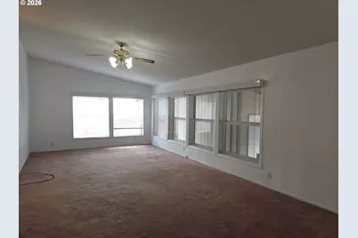 1949 SE Palmquist Rd #121, Gresham, OR 97080 - Photo 12