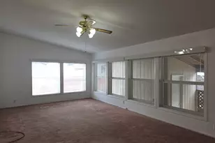 1949 SE Palmquist Rd, Gresham, OR 97080 - Photo 16