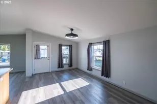 830 N Main St, Mount Angel, OR 97362 - Photo 6