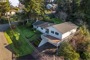 1376 D St, Coos Bay, OR 97420 - Photo 44