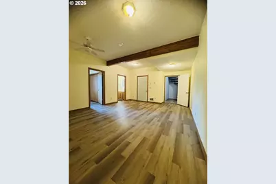 1376 D St, Coos Bay, OR 97420 - Photo 28