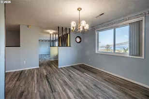 1376 D St, Coos Bay, OR 97420 - Photo 12