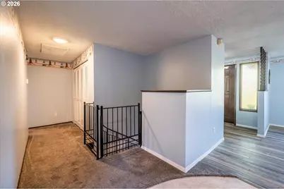 1376 D St, Coos Bay, OR 97420 - Photo 10