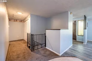 1376 D St, Coos Bay, OR 97420 - Photo 10