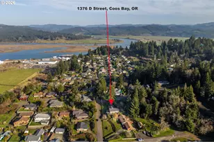 1376 D St, Coos Bay, OR 97420 - Photo 42