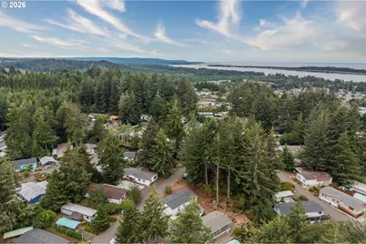 1445 Village Pines Ave, Coos Bay, OR 97420 - Photo 36