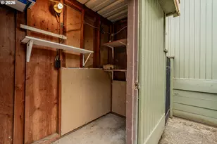 1653 NW Midlake Ln, Beaverton, OR 97006 - Photo 20