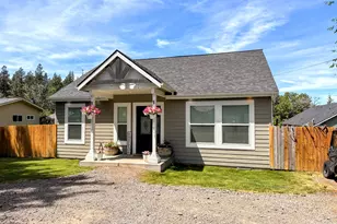 606 2nd St, Cove, OR 97824 - Photo 1