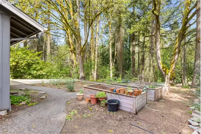1899 Country Club Rd, Lake Oswego, OR 97034 - Photo 38
