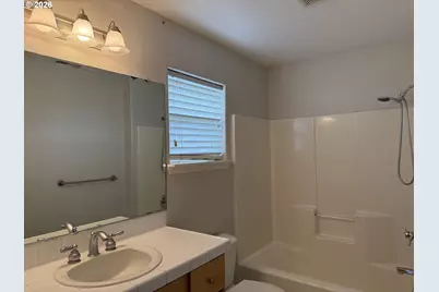 184 SW 105th Ter, Portland, OR 97225 - Photo 32