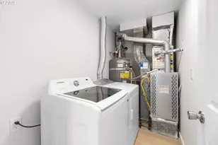 12815 SE Stark St, Portland, OR 97233 - Photo 14