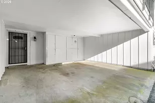 12815 SE Stark St, Portland, OR 97233 - Photo 18