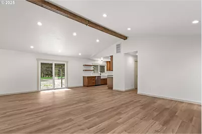 753 Rogue River Hwy, Gold Hill, OR 97525 - Photo 8