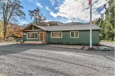753 Rogue River Hwy, Gold Hill, OR 97525 - Photo 2