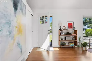 10936 NE Russell St, Portland, OR 97220 - Photo 4