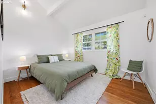 10936 NE Russell St, Portland, OR 97220 - Photo 14