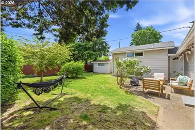 10936 NE Russell St, Portland, OR 97220 - Photo 26
