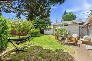 10936 NE Russell St, Portland, OR 97220 - Photo 26