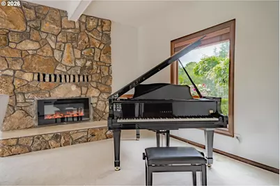 12255 SW Duchilly Ct, Tigard, OR 97224 - Photo 8