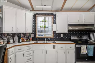 2150 Laura St, Springfield, OR 97477 - Photo 12