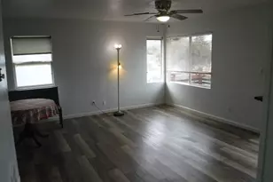 877 Pacific Ave, Coos Bay, OR 97420 - Photo 6