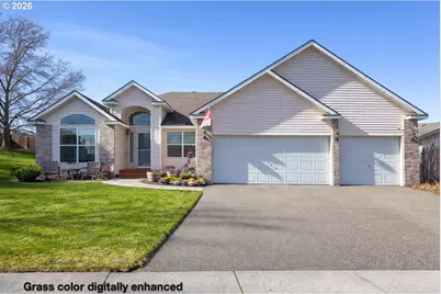 220 SE 11th St, Hermiston, OR 97838 - Photo 1