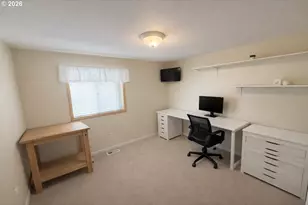 220 SE 11th St, Hermiston, OR 97838 - Photo 16